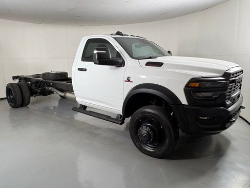 New 2026 RAM 5500 Tradesman AWD/4WD image 8