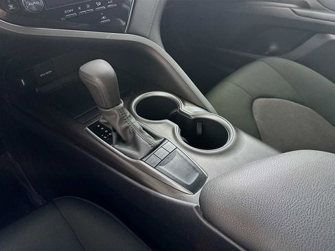 Used 2022 Toyota Camry LE image 15