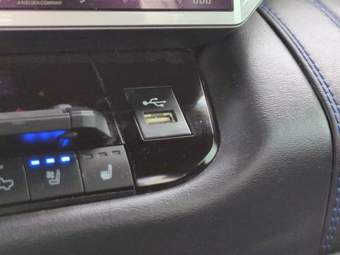 Used 2024 Toyota Tundra Platinum image 21