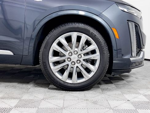 Used 2022 Cadillac XT6 Premium Luxury image 9