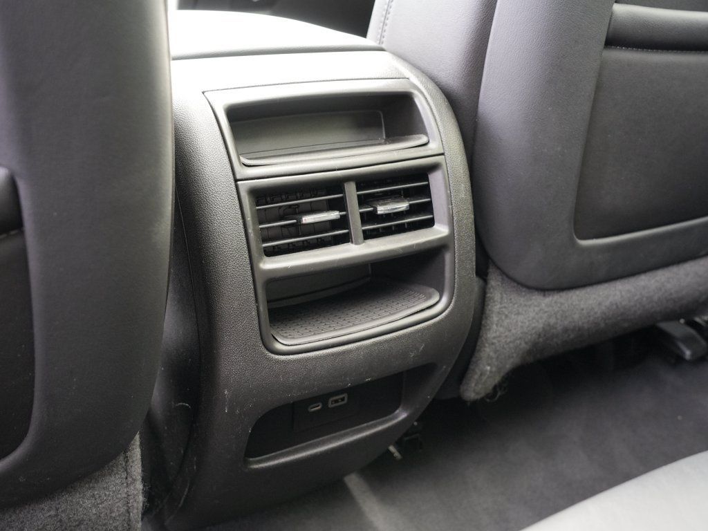 Used 2020 Cadillac XT5 Premium Luxury AWD/4WD image 28