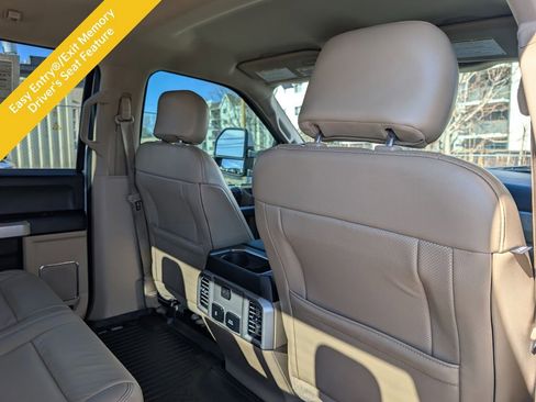 Used 2017 Ford F350 Lariat image 17