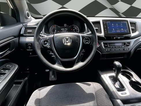 Used 2017 Honda Pilot EX image 5