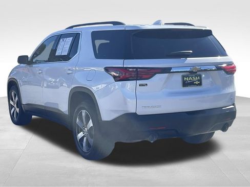 Used 2023 Chevrolet Traverse LT w/ LT Premium Package image 5