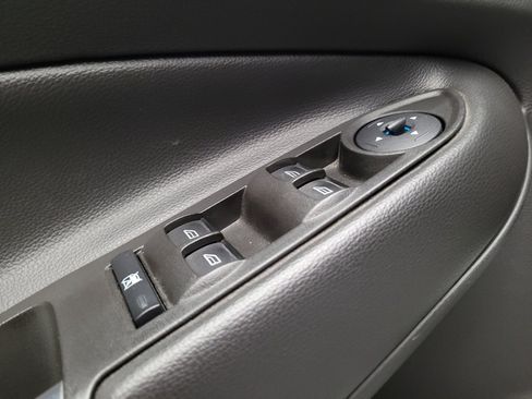 Used 2017 Ford Escape SE FWD image 27