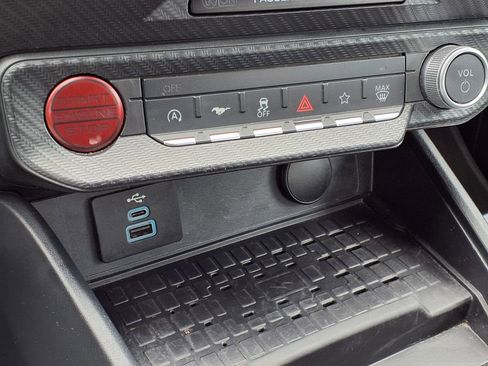 Used 2024 Ford Mustang Premium image 14