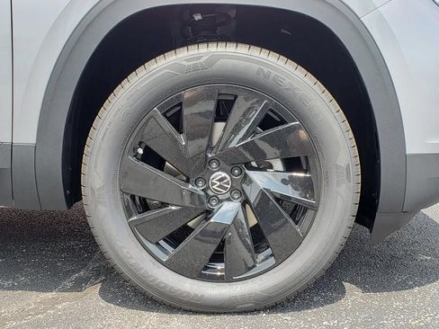 New 2026 Volkswagen Atlas Cross Sport SE AWD/4WD image 12