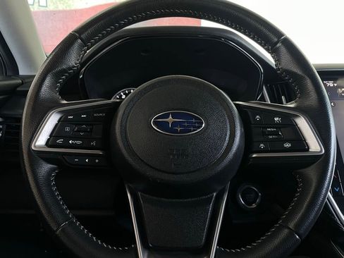 Used 2025 Subaru Outback Premium AWD/4WD image 31
