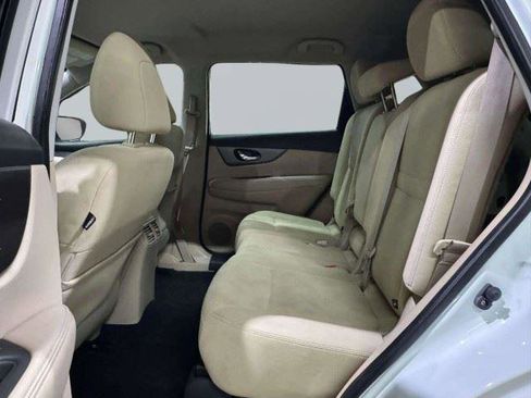 Used 2016 Nissan Rogue SV FWD image 59