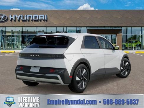 New 2026 Hyundai Ioniq 5 SE image 4
