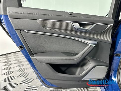 Used 2025 Audi RS 6 performance image 43