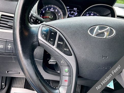 Used 2015 Hyundai Elantra SE w/ Option Group 03 FWD image 12