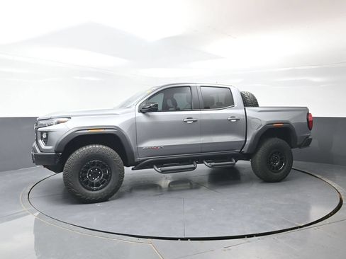 Used 2024 GMC Canyon AT4X w/ AT4X AEV Edition AWD/4WD image 10