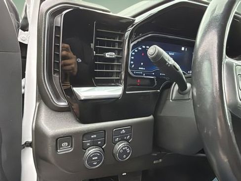 Used 2022 Chevrolet Silverado 1500 LT image 20