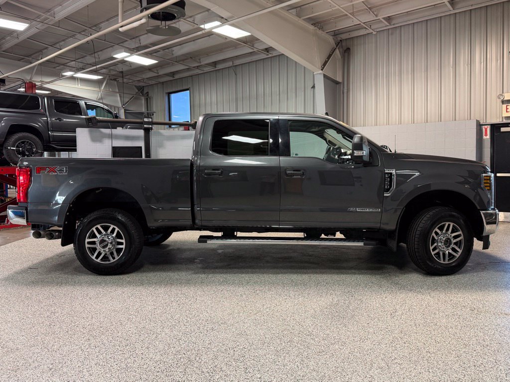 Used 2019 Ford F350 Lariat w/ Lariat Ultimate Package AWD/4WD image 7