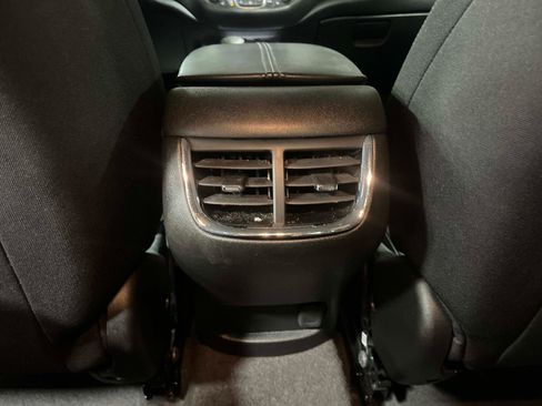 Used 2024 Chevrolet Malibu LT image 17