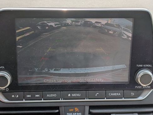 Used 2022 Nissan Altima 2.5 SV FWD image 25