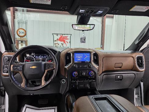 Used 2021 Chevrolet Silverado 2500 High Country w/ Z71 Off-Road Package AWD/4WD image 13