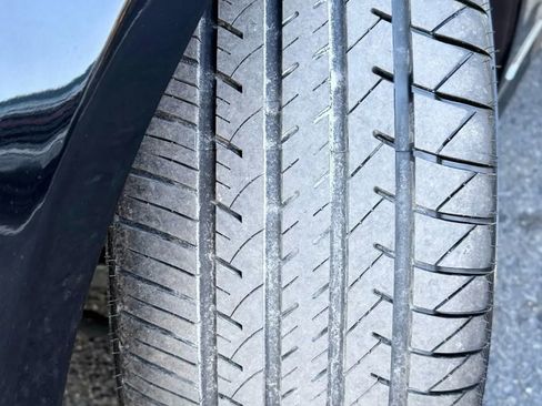 Used 2014 Mercedes-Benz E 350 4MATIC Sedan image 56