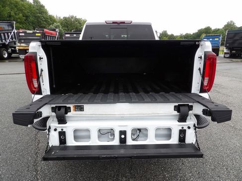 Used 2023 GMC Sierra 3500 AT4 w/ AT4 Preferred Package AWD/4WD image 56