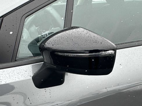 New 2025 Nissan Versa SR w/ Trunk Package image 11