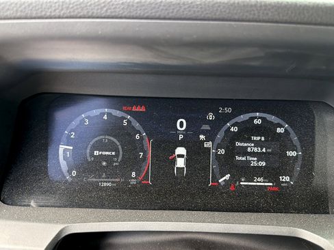 Used 2024 Toyota Tacoma Limited w/ Limited Package (LT) AWD/4WD image 16