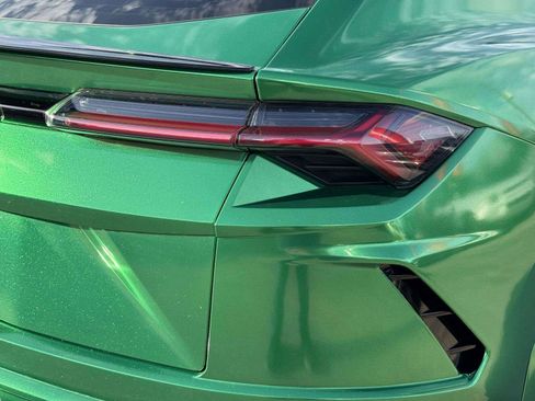 Used 2021 Lamborghini Urus AWD/4WD image 22