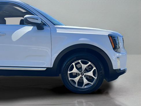 Used 2022 Kia Telluride EX w/ Towing Package AWD/4WD image 28