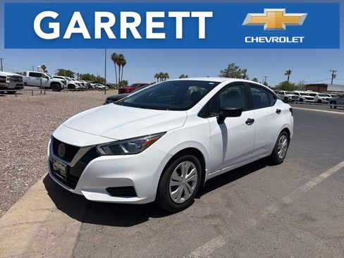 Used 2020 Nissan Versa S FWD image 1