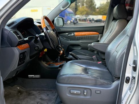 Used 2006 Lexus GX 470 AWD/4WD image 32