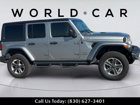 Used 2020 Jeep Wrangler Unlimited Sahara AWD/4WD image 8