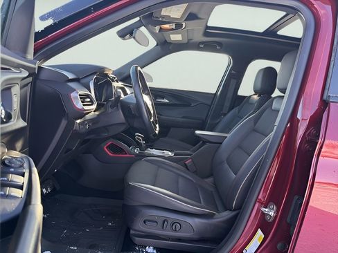 Used 2023 Chevrolet TrailBlazer RS w/ Sun and Liftgate Package image 18