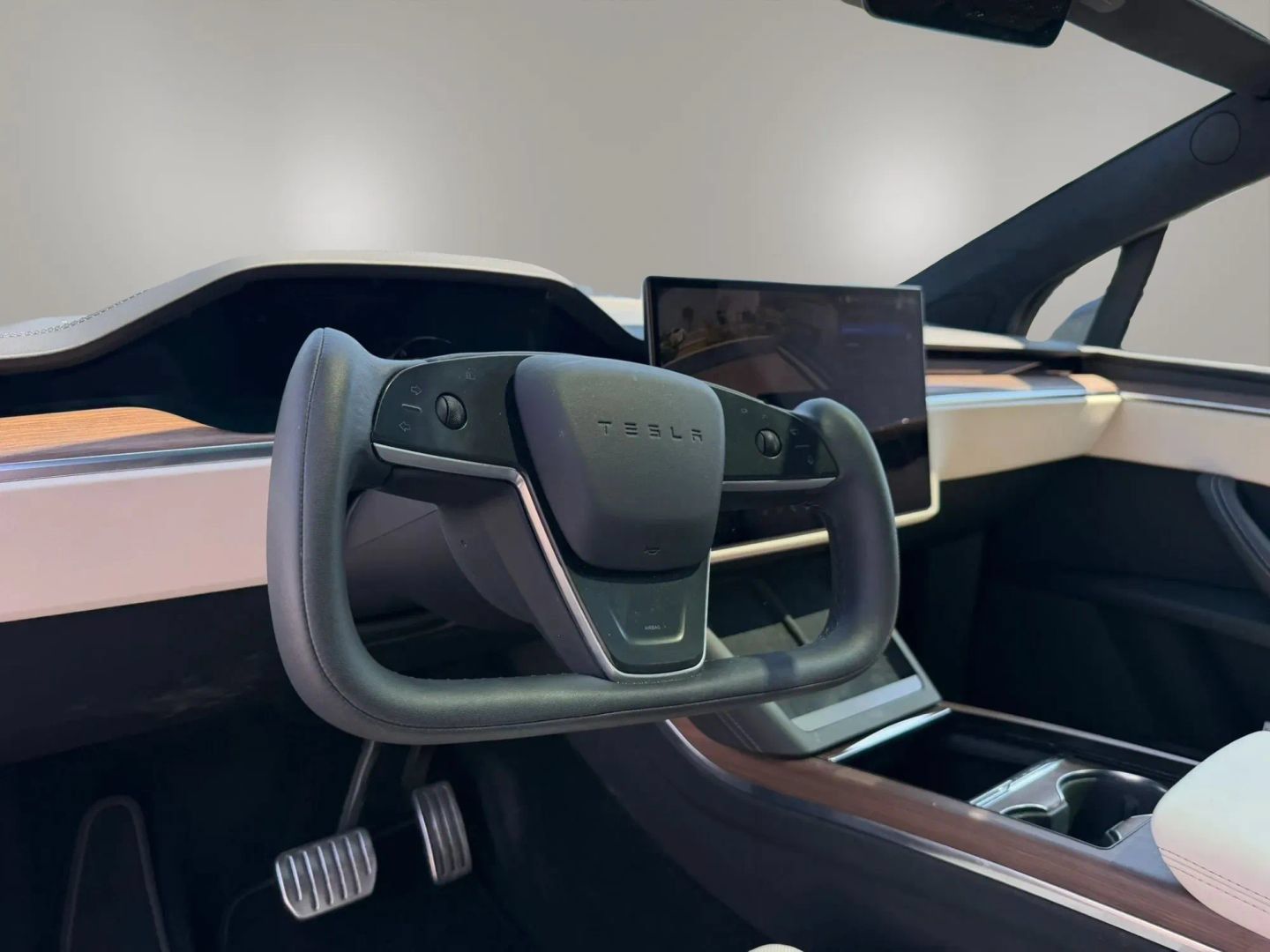 Used 2022 Tesla Model X AWD/4WD image 11