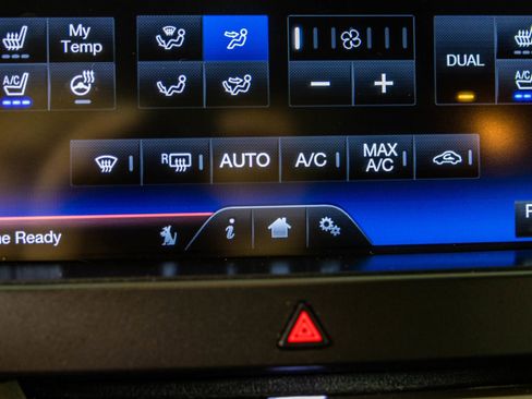 Used 2014 Ford Explorer Limited w/ Equipment Group 301A AWD/4WD image 11