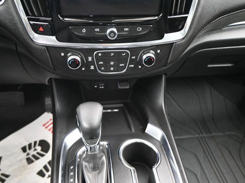 Used 2023 Chevrolet Traverse High Country w/ LPO, Floor Liner Package FWD image 21
