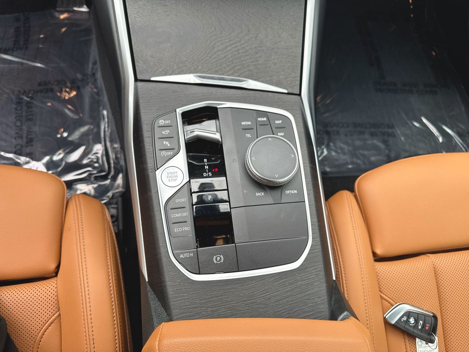 Used 2024 BMW 330i Sedan w/ Premium Package RWD image 23