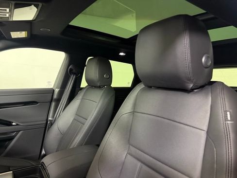Used 2026 Land Rover Range Rover Evoque S AWD/4WD image 5