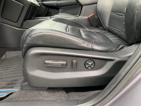Used 2019 Honda CR-V EX-L image 32