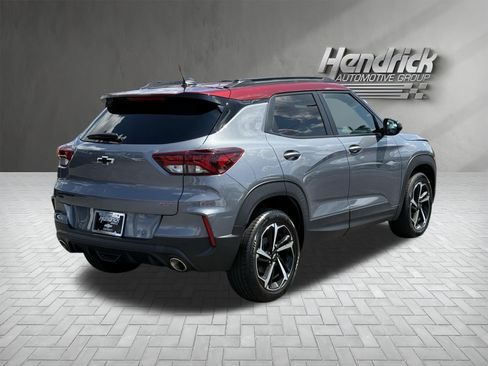 Used 2022 Chevrolet TrailBlazer RS w/ Technology Package AWD/4WD image 9
