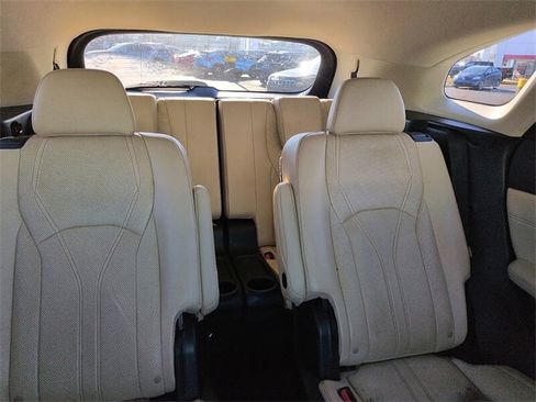 Used 2022 Lexus RX 450hL Luxury image 10