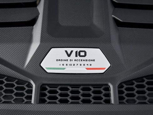 Used 2023 Lamborghini Huracan EVO image 26