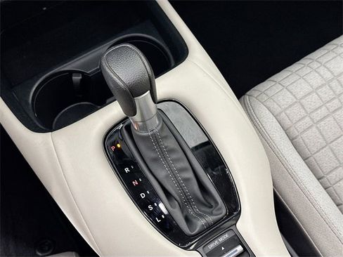 Used 2023 Honda HR-V LX image 14