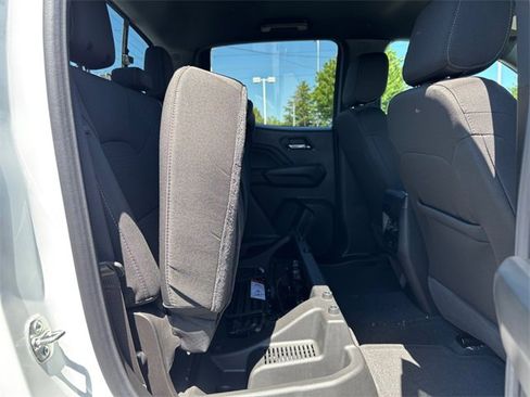 New 2025 Chevrolet Colorado LT image 26