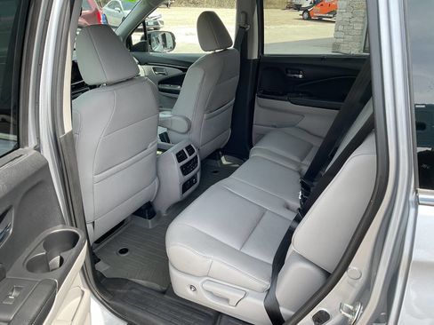 Used 2019 Honda Pilot Touring image 38