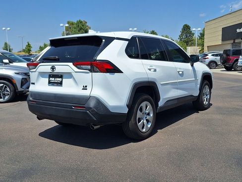 Used 2022 Toyota RAV4 LE AWD/4WD image 3