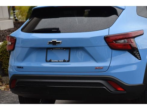 Used 2024 Chevrolet Trax RS w/ Driver Confidence Package image 24