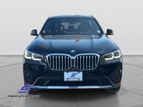 Used 2023 BMW X3 xDrive30i w/ Premium Package image 2