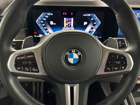 Used 2025 BMW X7 M60i image 24