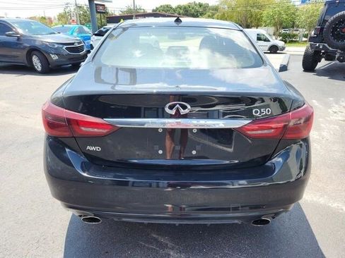 Used 2018 INFINITI Q50 Luxe w/ Essential Package (3.0T Luxe) AWD/4WD image 11