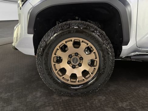 Used 2025 Toyota Tacoma 4x4 Double Cab Hybrid image 24